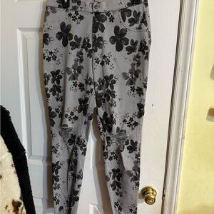 EUC HUE Black and Gray Floral Jeans